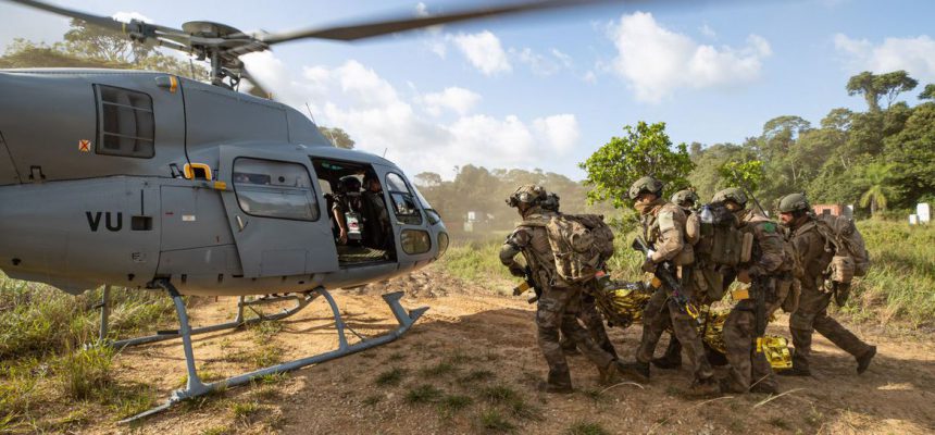 Militares do Brasil e dos Estados Unidos realizam exercícios conjuntos na Amazônia