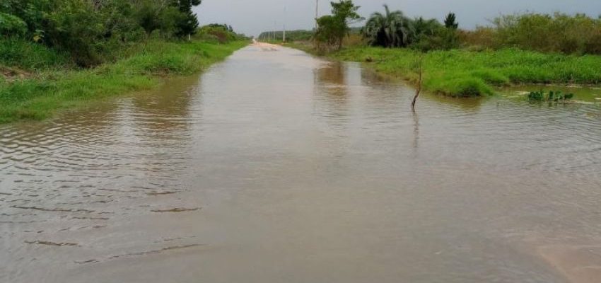 Chuva intensa causa transtornos em Arambaré e moradores enfrentam alagamentos e queda de energia